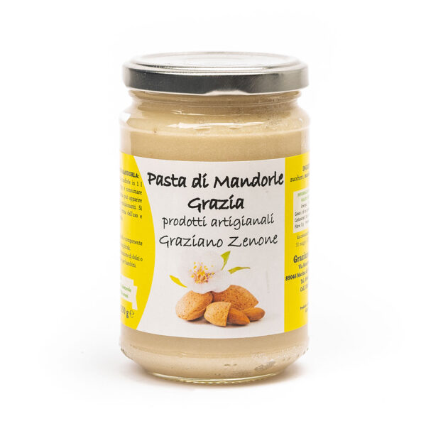 Pasta di mandorle in vaso