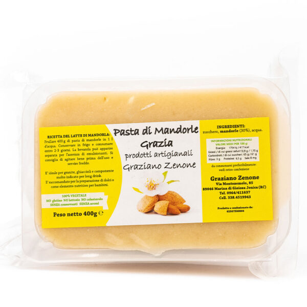 Pasta di mandorle in panetto
